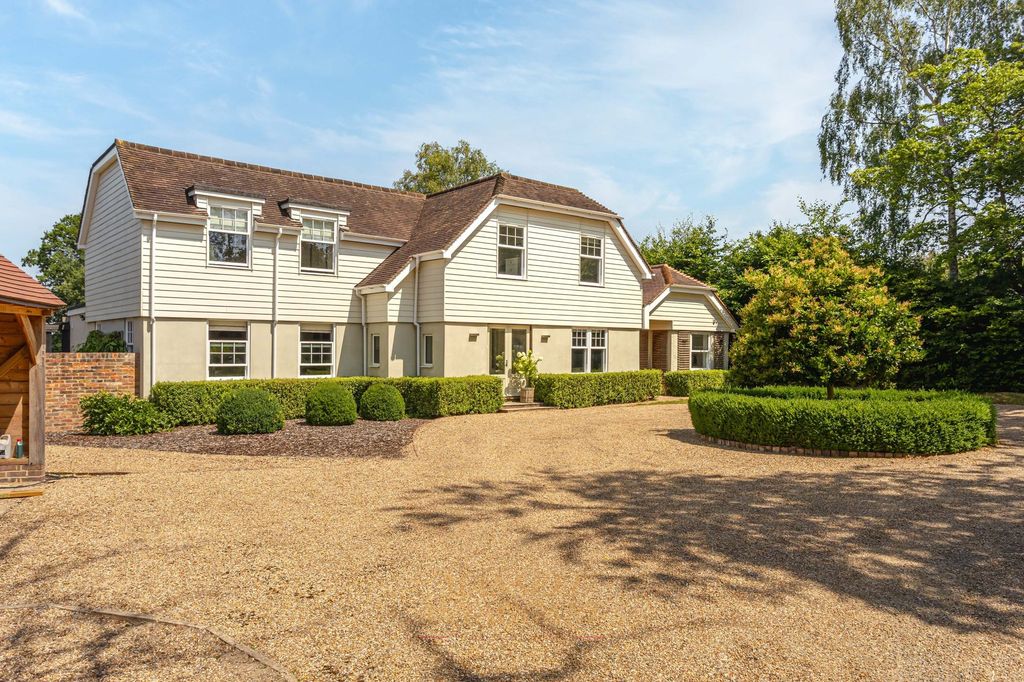 Property photo 1 of 33