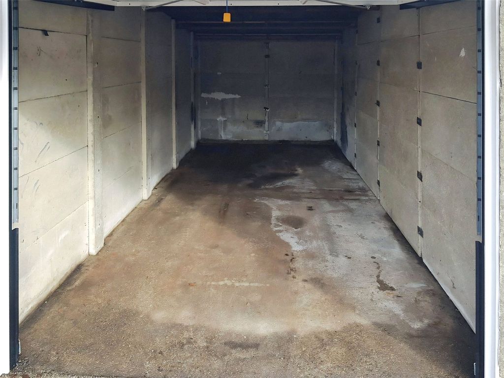 Property photo 2 of 2 Picture No. 04