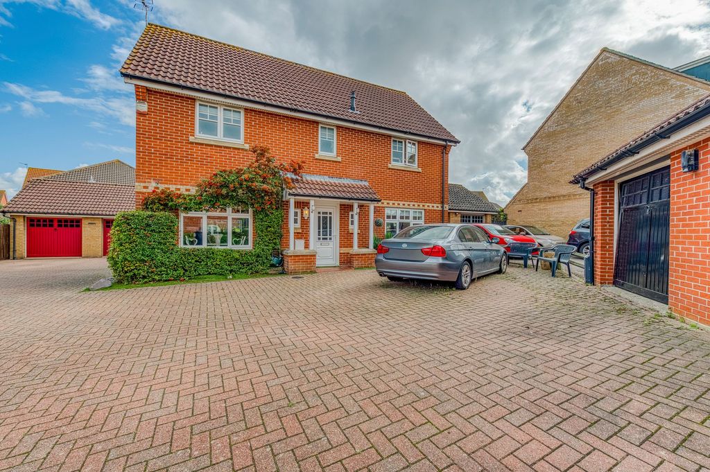 Property photo 1 of 26