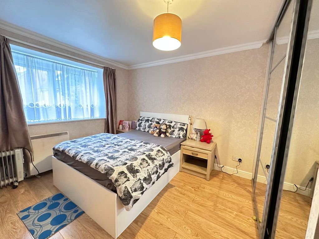 Property photo 2 of 9 Gallery