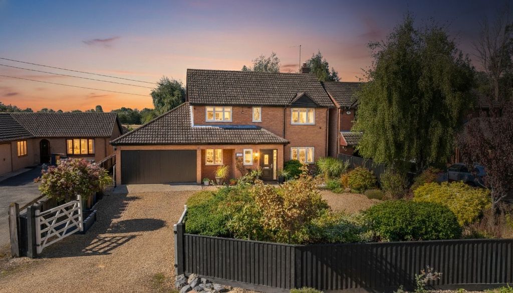 Property photo 1 of 58