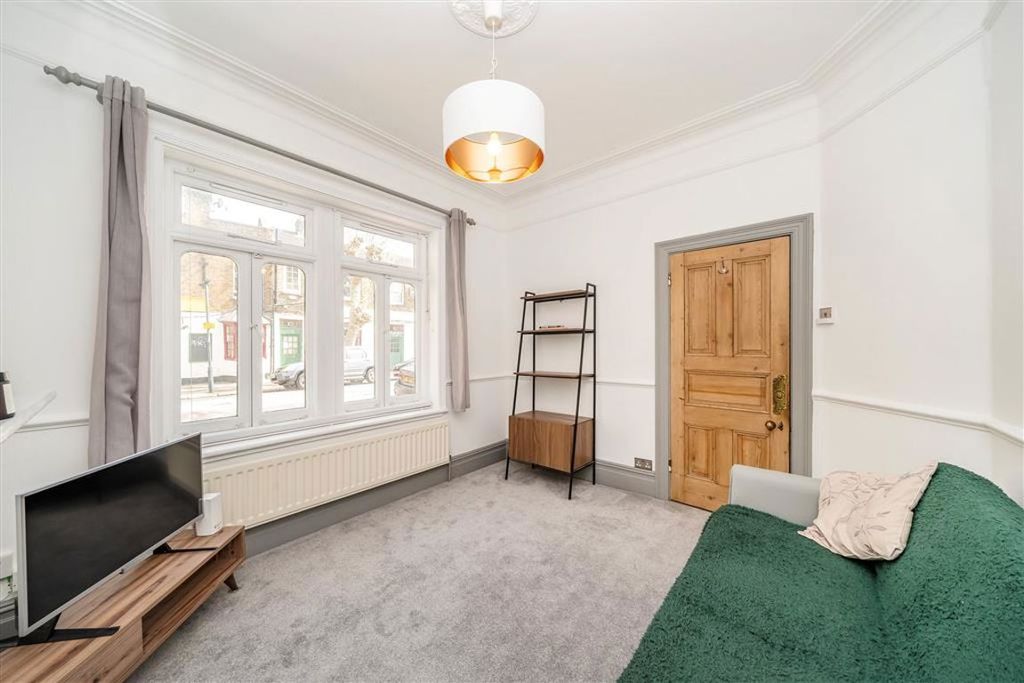 Property photo 3 of 9