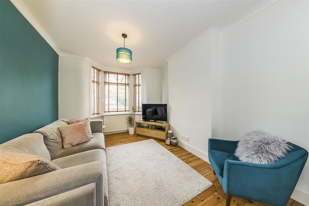 Property photo 3 of 20 3