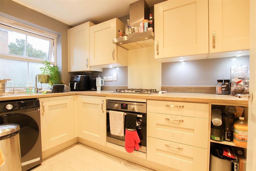 Property photo 2 of 12 Img_7926.Jpg