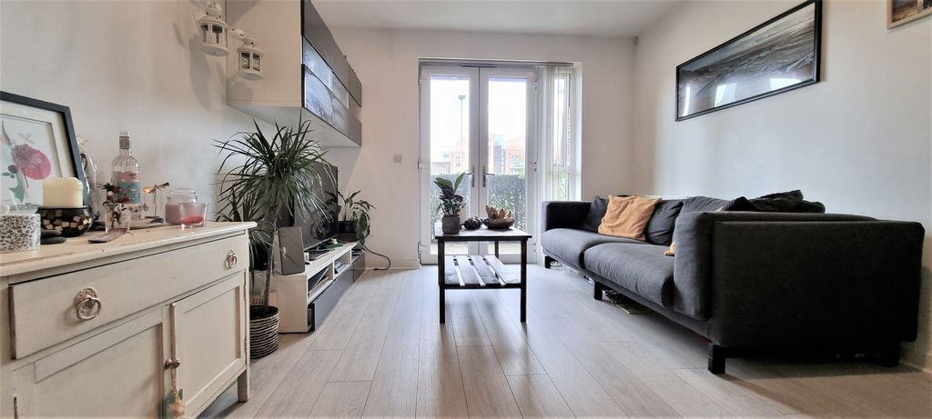 Property photo 2 of 9