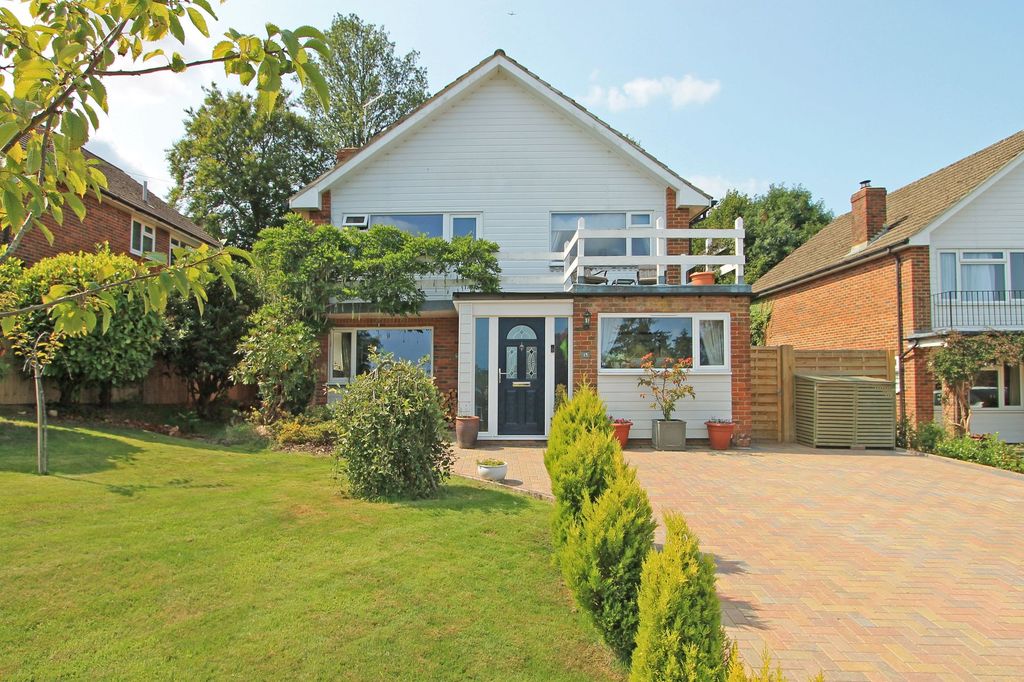 Property photo 1 of 23