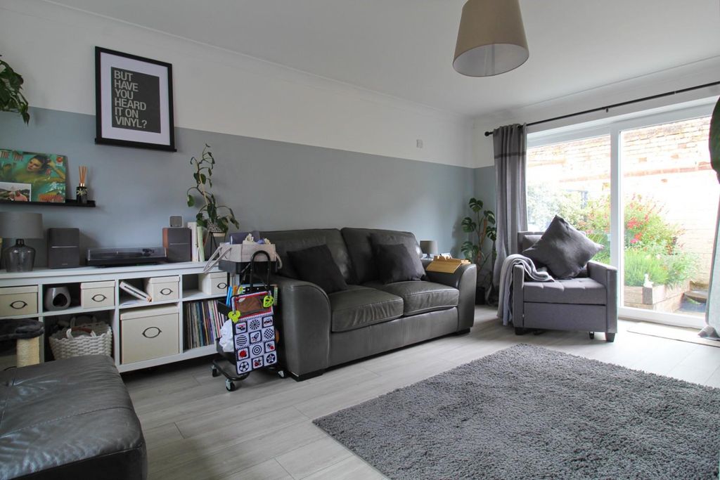 Property photo 2 of 15 Img_2575_Inpixio.Jpg
