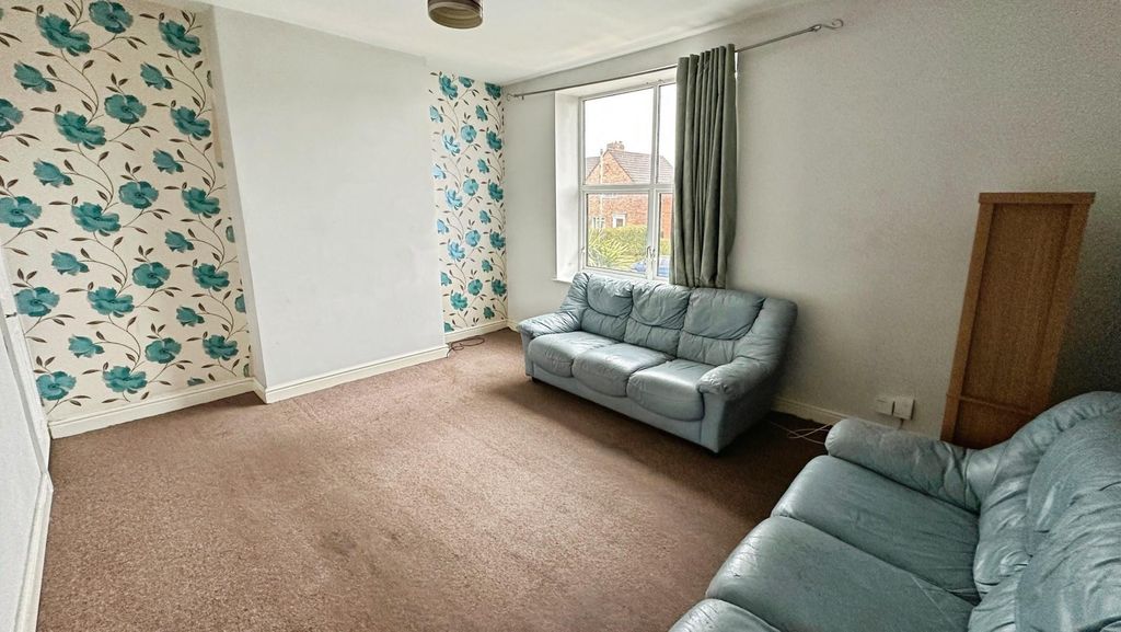 Property photo 2 of 8 B6d94810-Img_0765.Jpg