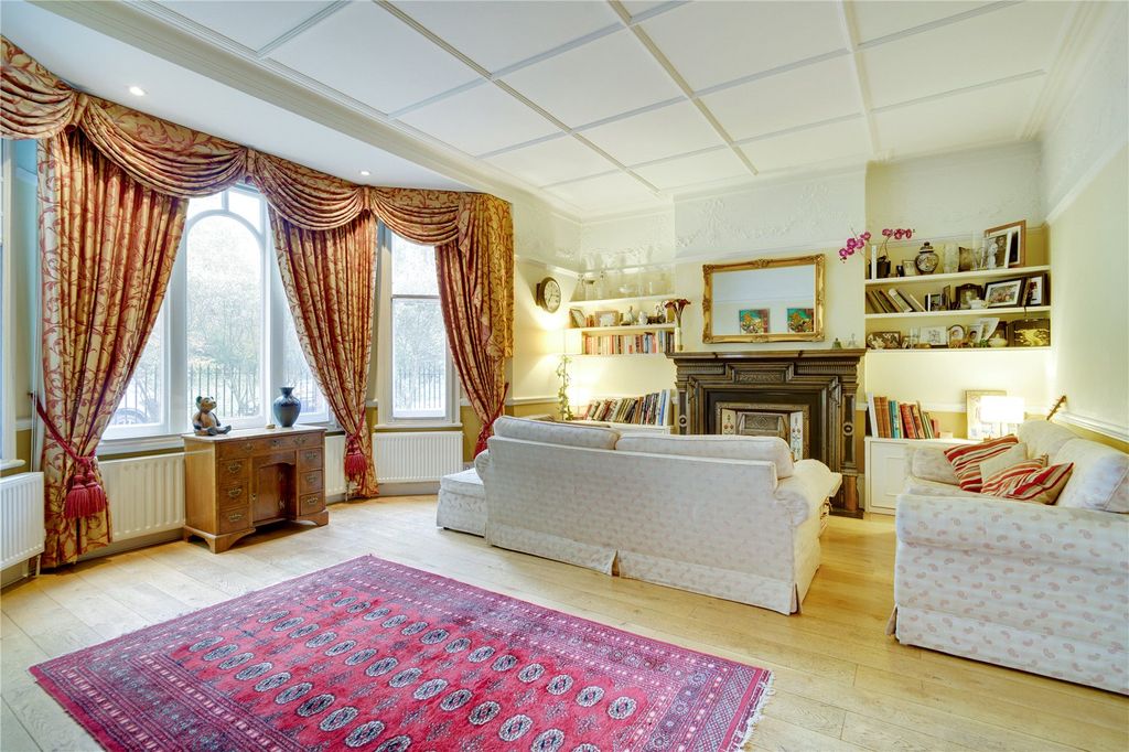 Property photo 1 of 22 Picture No. 11