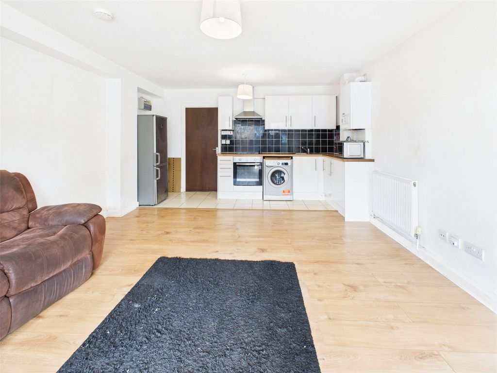 Property photo 3 of 6 Picture No. 07