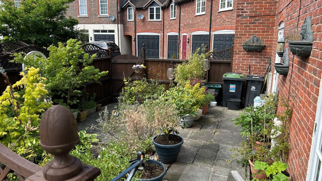 Property photo 2 of 13