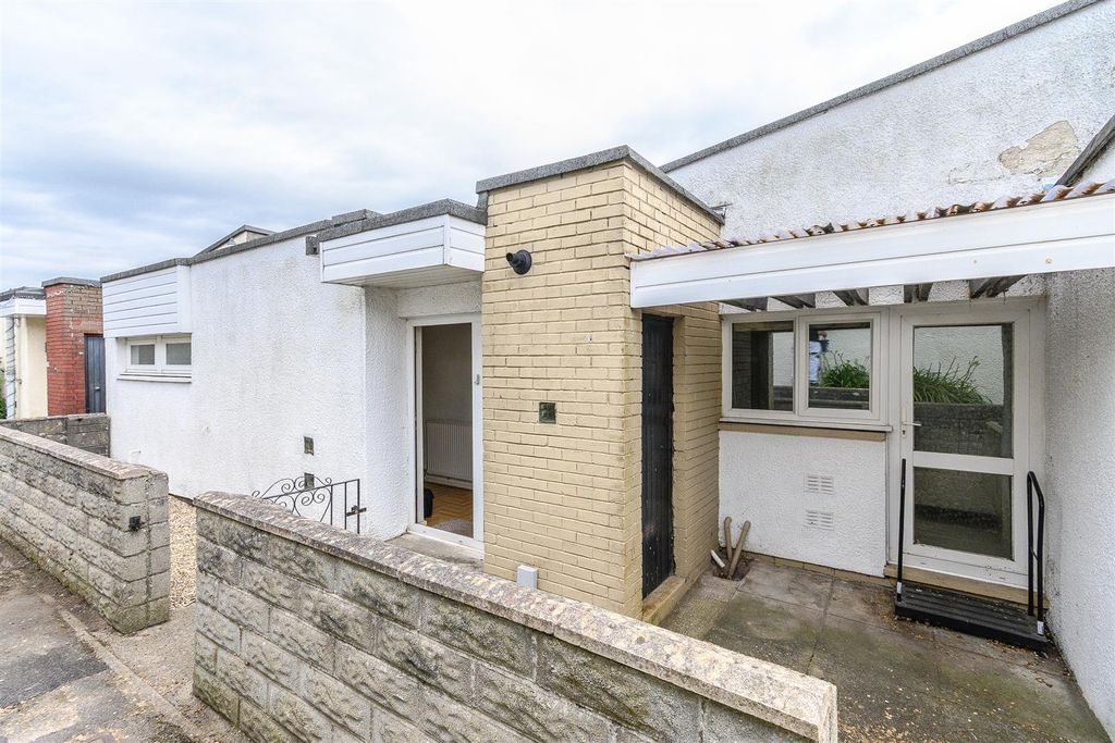 Property photo 1 of 15 Front