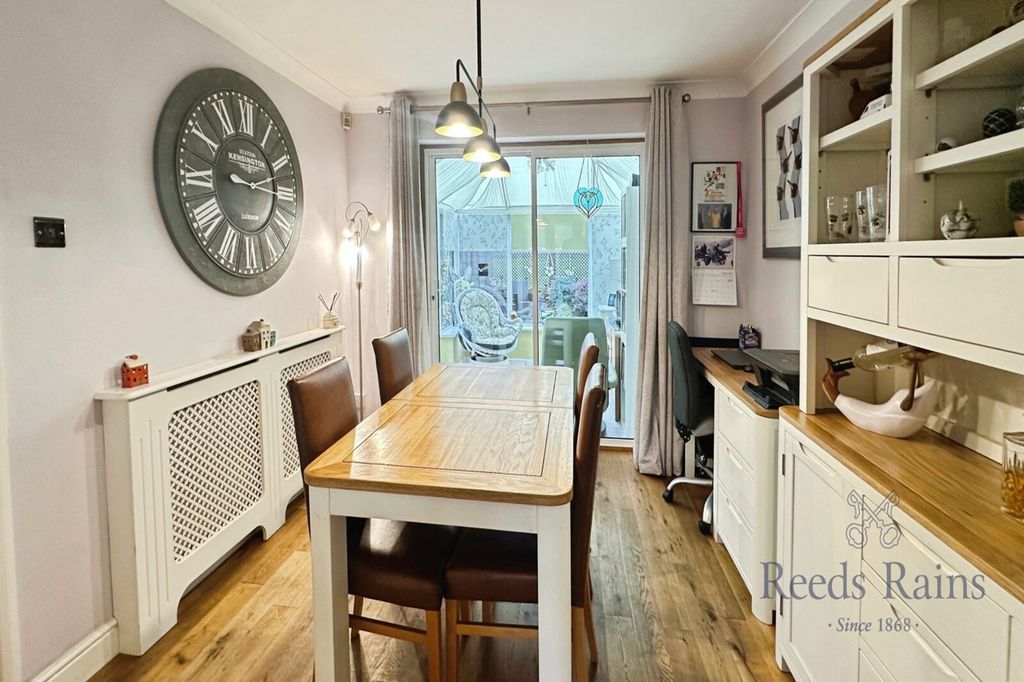 Property photo 3 of 19 Dining Room