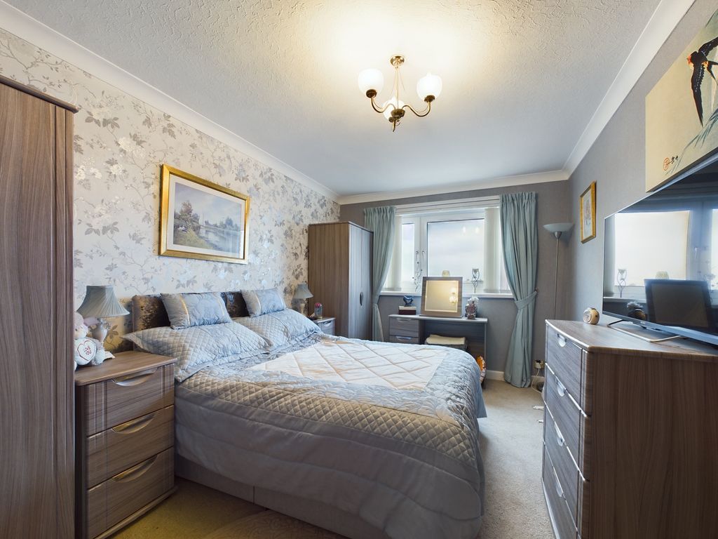 Additional image 7 of 2 bed flat for saleRoyal Beach Court, North Promenade, Lytham St. Annes FY8