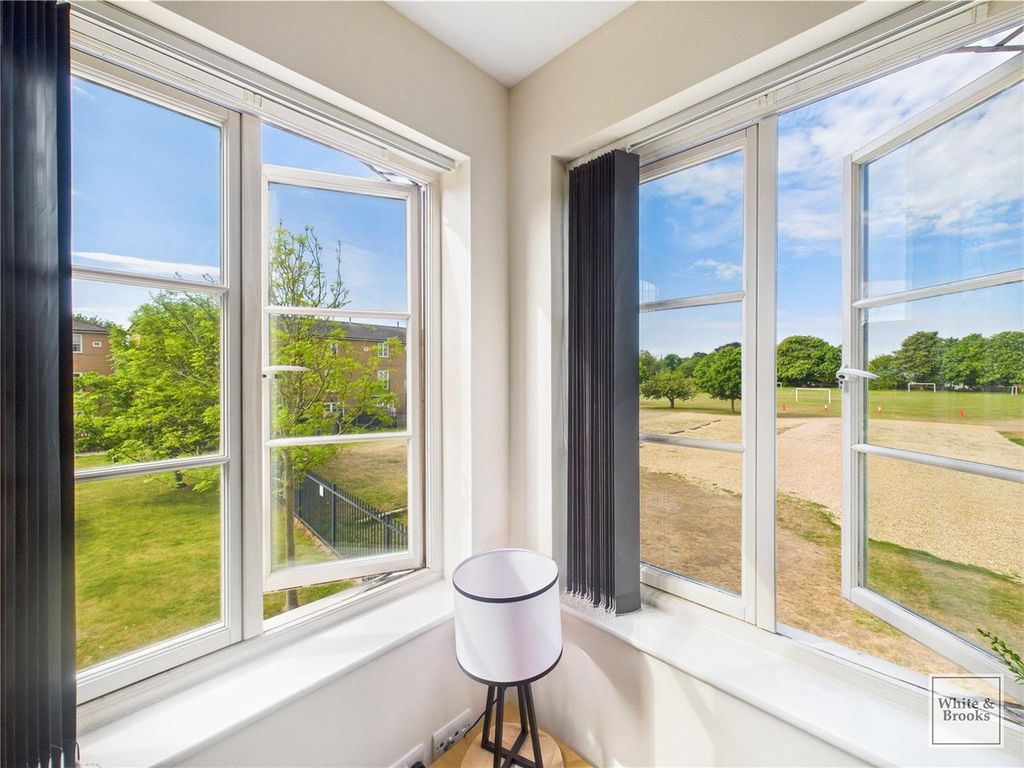 Property photo 3 of 13 8.Jpg