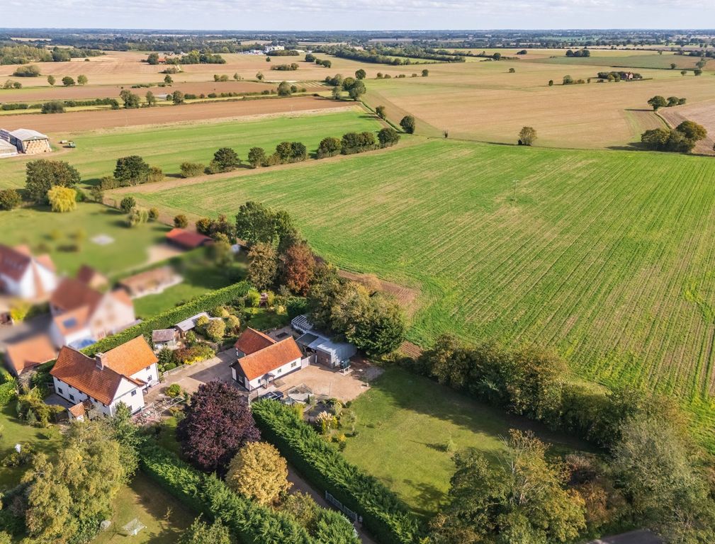 Property photo 1 of 30