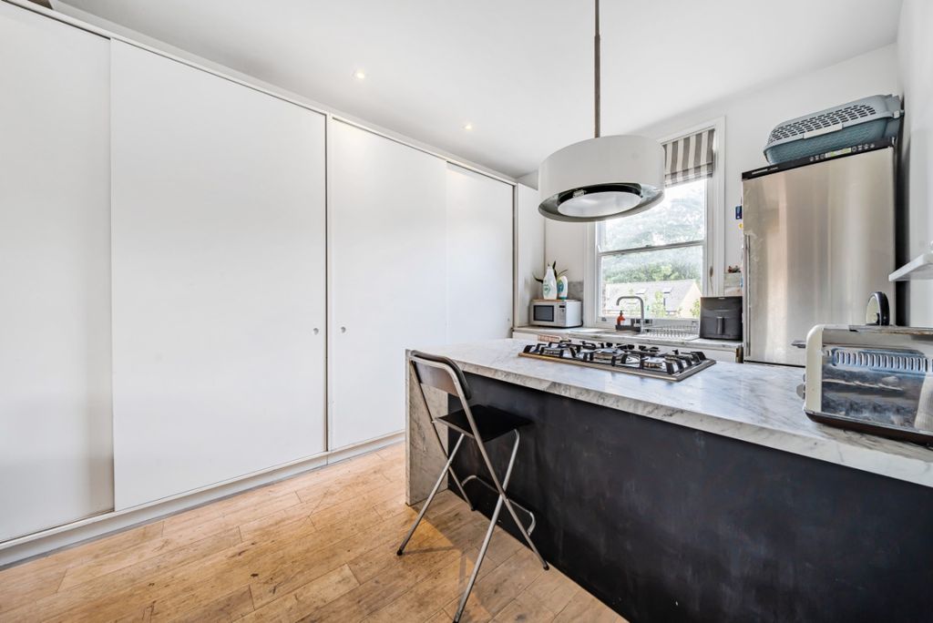 Property photo 2 of 8 1004014 (3)