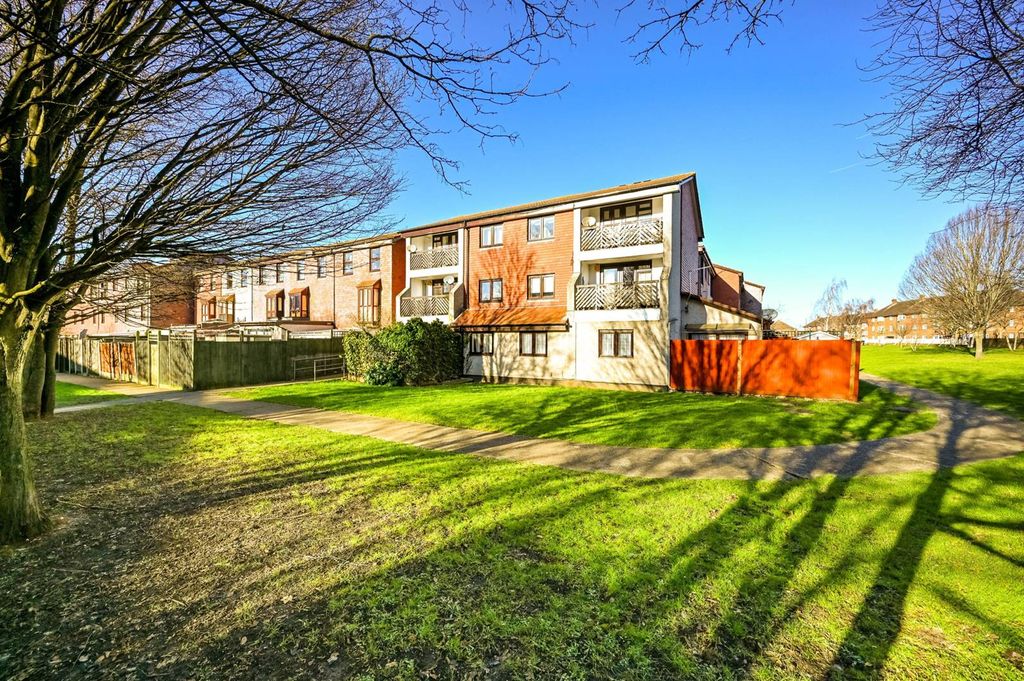 Property photo 1 of 8