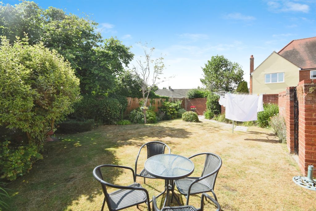 Property photo 3 of 17
