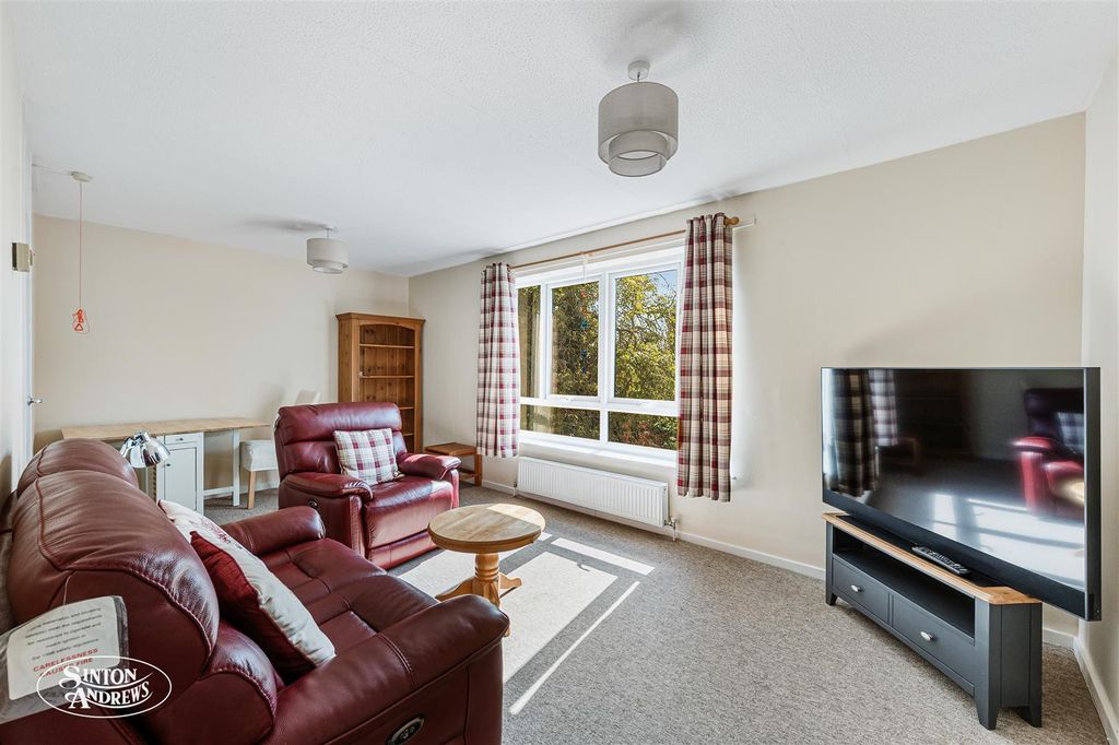 Property photo 2 of 8 Flat 6 Mayo Court-3.Jpg