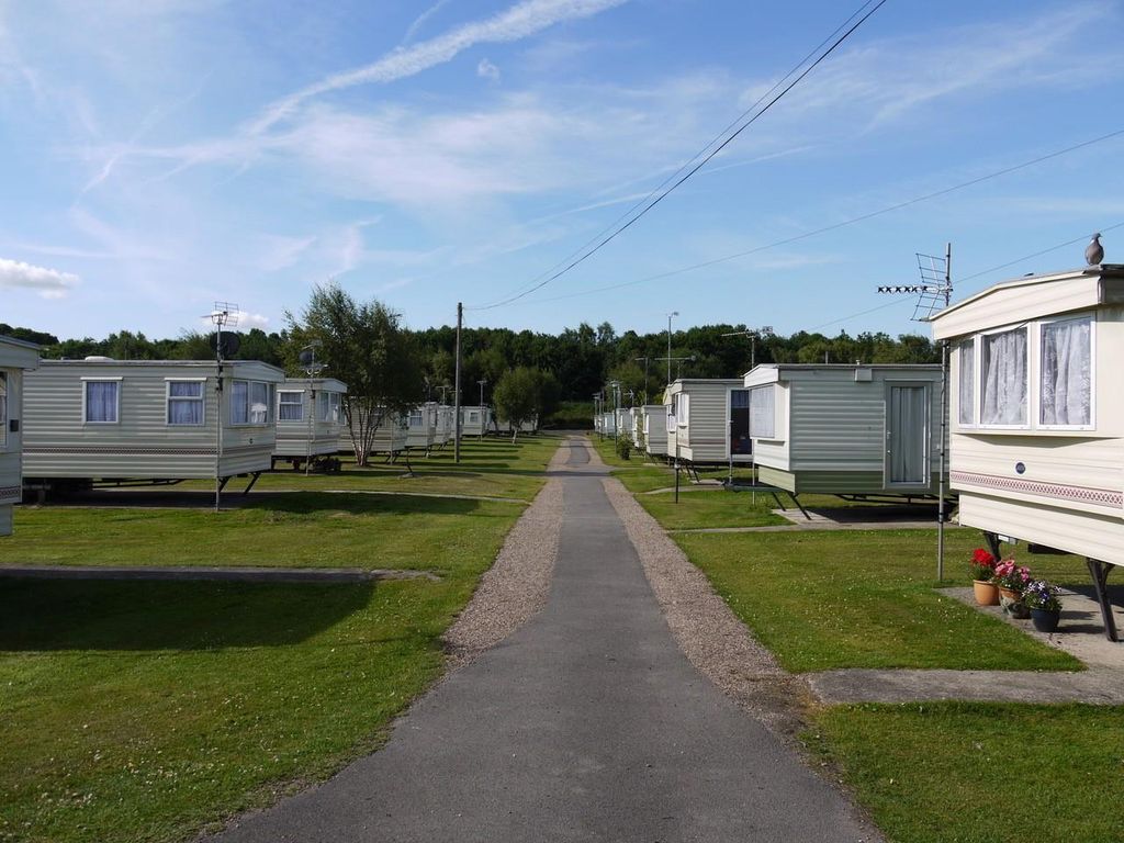 Property photo 2 of 4 Moor Farm Static (3).Jpg