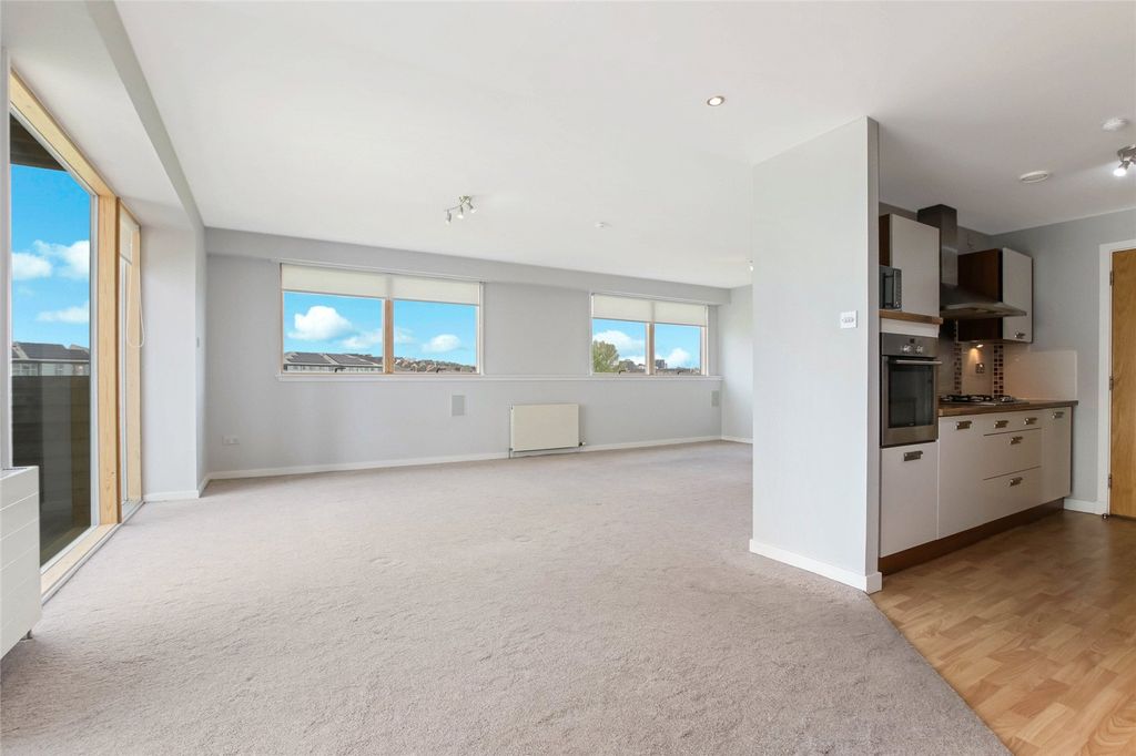 Property photo 3 of 20 Living Room