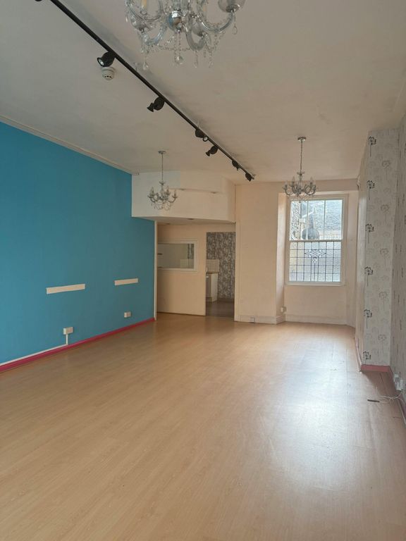 Property photo 2 of 18 Image 2