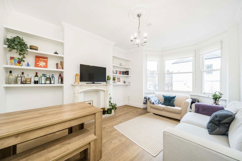 Property photo 2 of 6