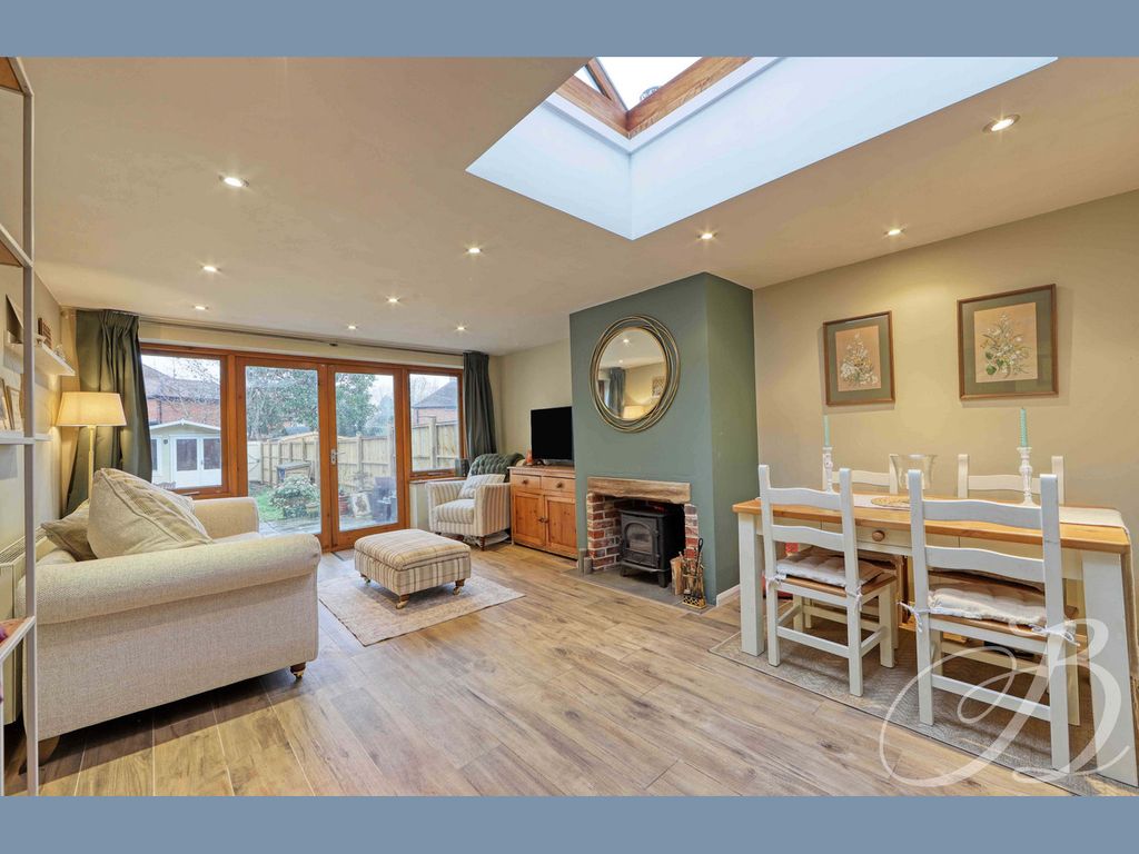 Property photo 2 of 18