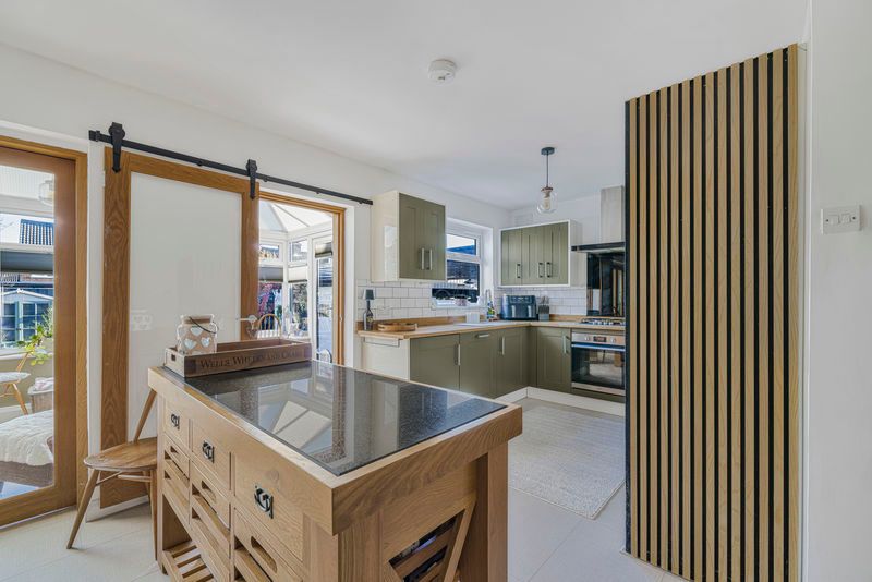 Property photo 2 of 34 Photo 10