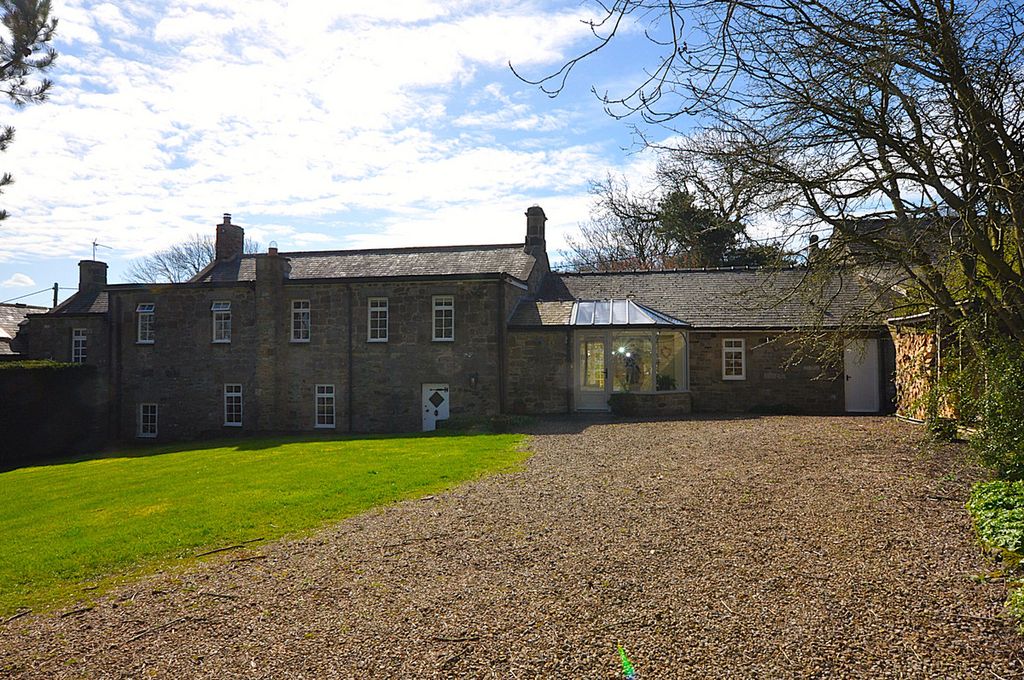 Property photo 1 of 33
