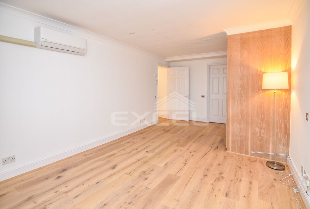 Property photo 3 of 6 Img_35761_5_Original