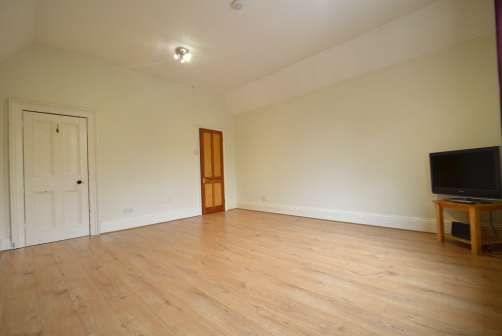 Property photo 2 of 6 Living Room