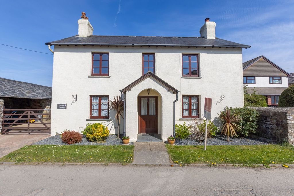 Property photo 1 of 12