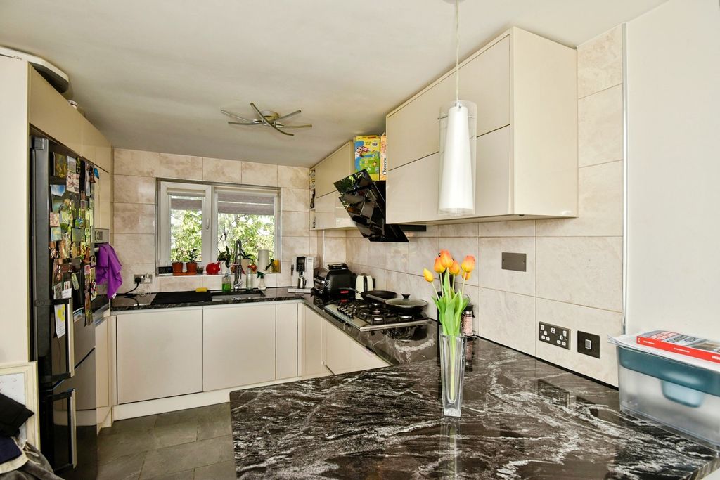 Property photo 1 of 15 Kitchen