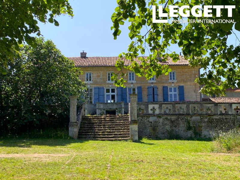 Property photo 2 of 10