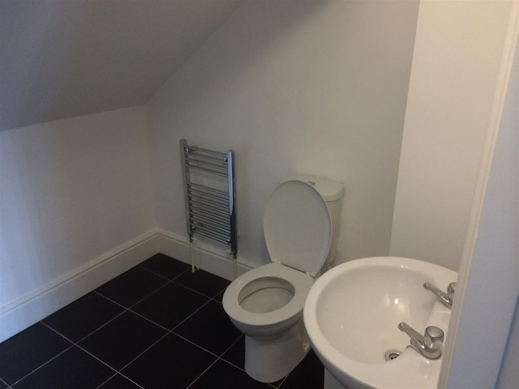 Property photo 2 of 8 Bathroom F 7.Jpg