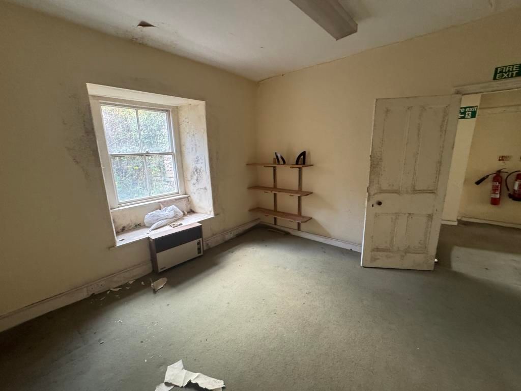 Property photo 3 of 5 First Floor Office