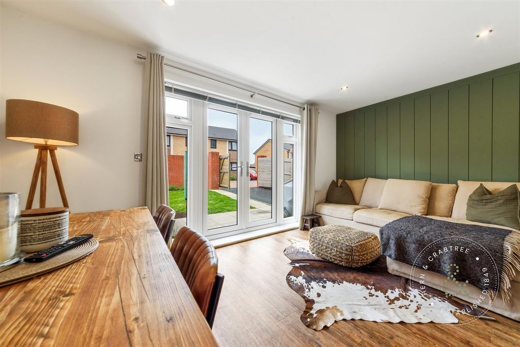 Property photo 3 of 31 Clos-Y-Gadwyn-20.Jpg
