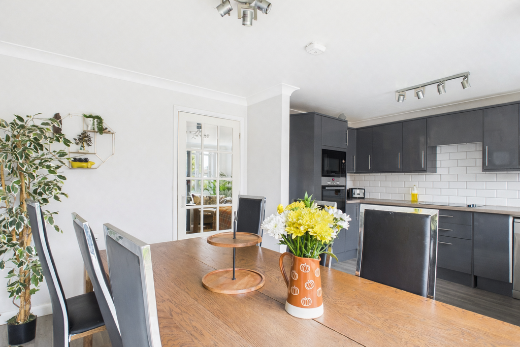 Property photo 2 of 20 Kitchen 1