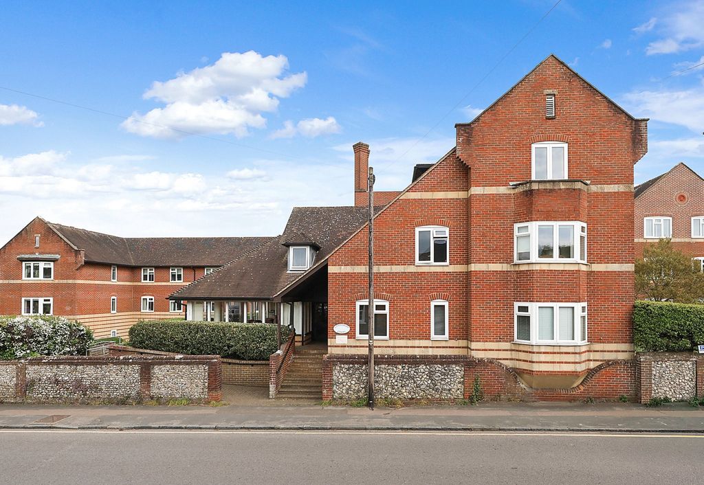 Property photo 1 of 10 Picture No. 13