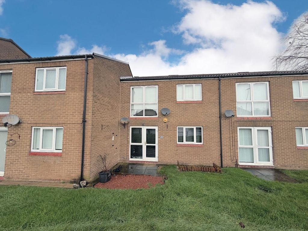 Property photo 1 of 5 Front