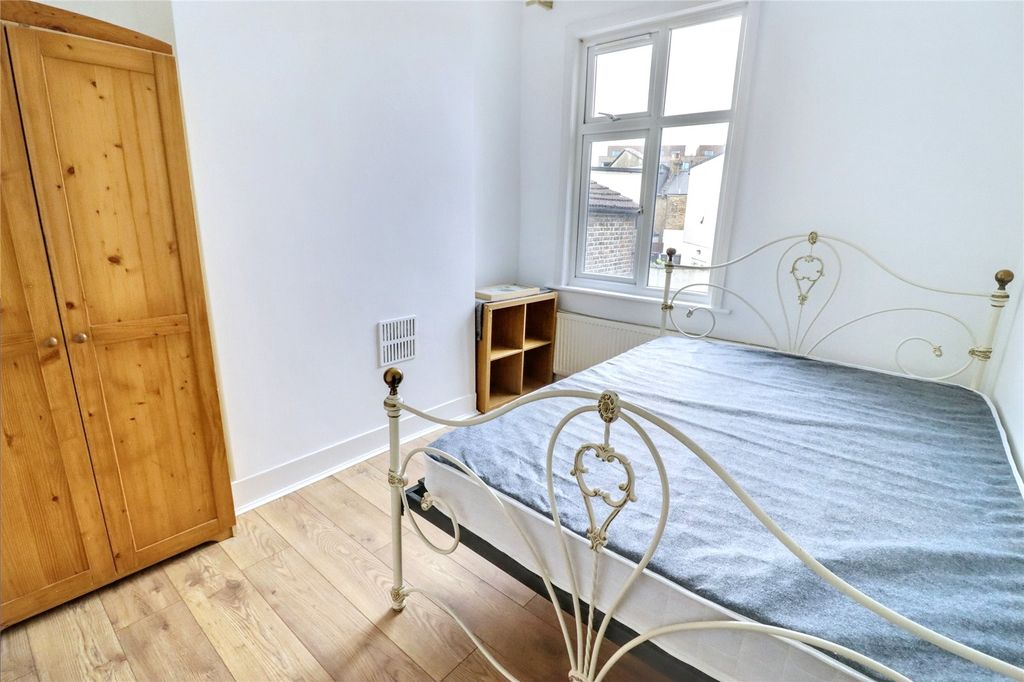 Property photo 3 of 12 Picture No. 23