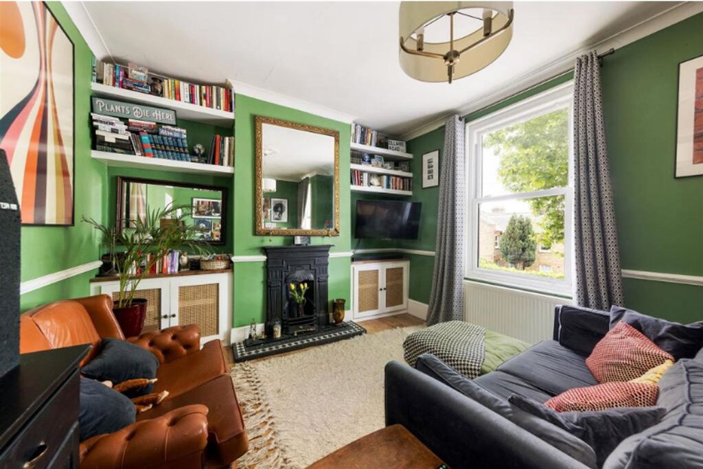 Property photo 2 of 10