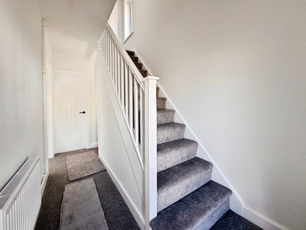 Property photo 2 of 23 5411162