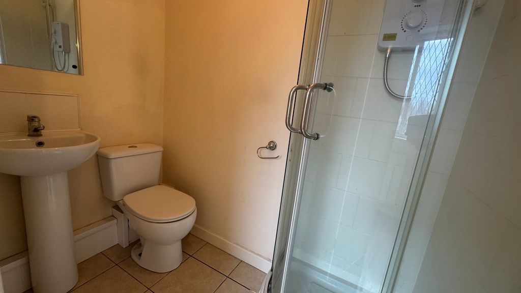 Property photo 3 of 3