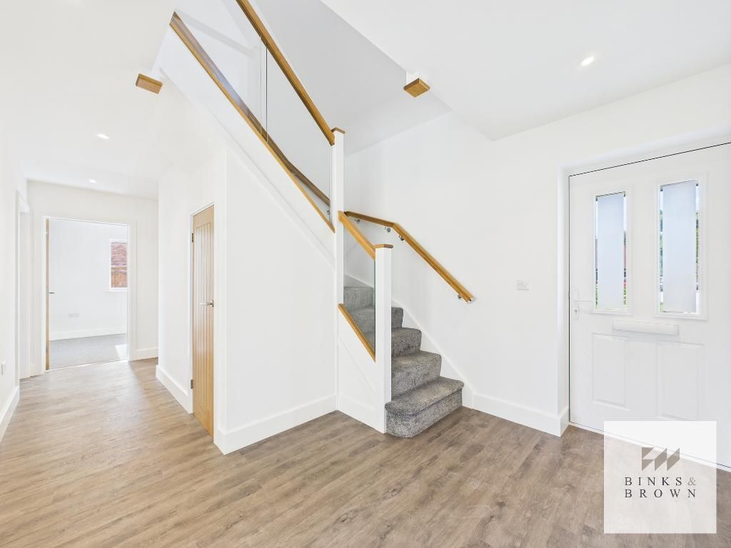 Property photo 3 of 10 Photo 3