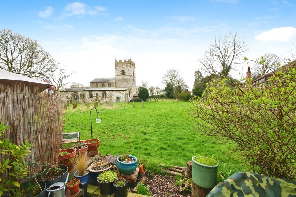 Property photo 2 of 19