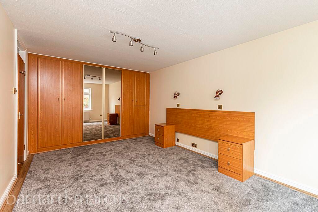 Property photo 2 of 8 Bedroom 2