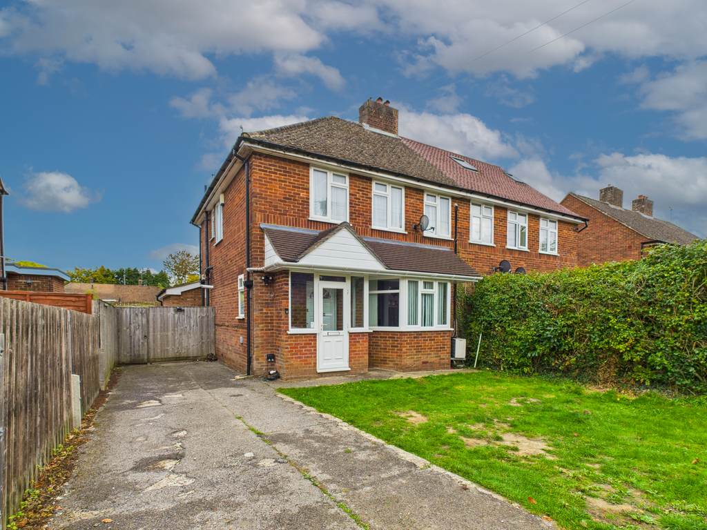 Property photo 1 of 12 Cam02136G0-Pr0479-Still027